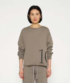 Sweater 10