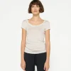 THE SLIM FIT TEE