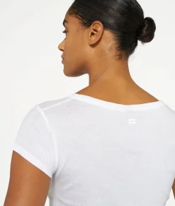 THE SLIM FIT TEE