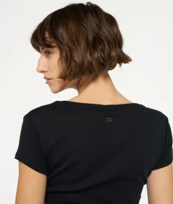 THE SLIM FIT TEE