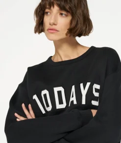 THE STATEMENT SWEATER